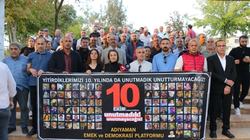 Ankara Gar Katliamı’nın 10. yılında Adıyaman’dan ‘adalet ve barış’ çağrısı  - Videolu Haber