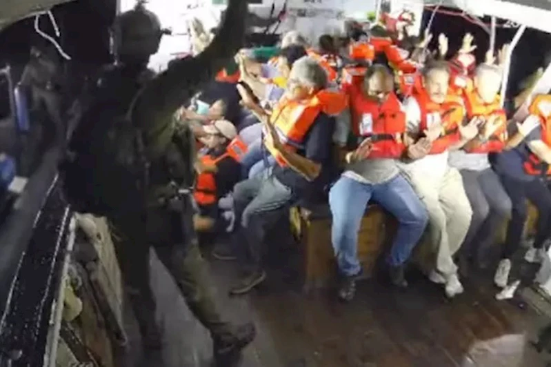 Hanzala gemisindeki aktivistler serbest bırakıldı