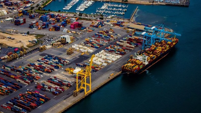 45 ilin ihracatı yılın 11 ayında arttı