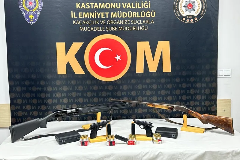 Kastamonu’da silah kaçakçılığı operasyonu: 8 gözaltı