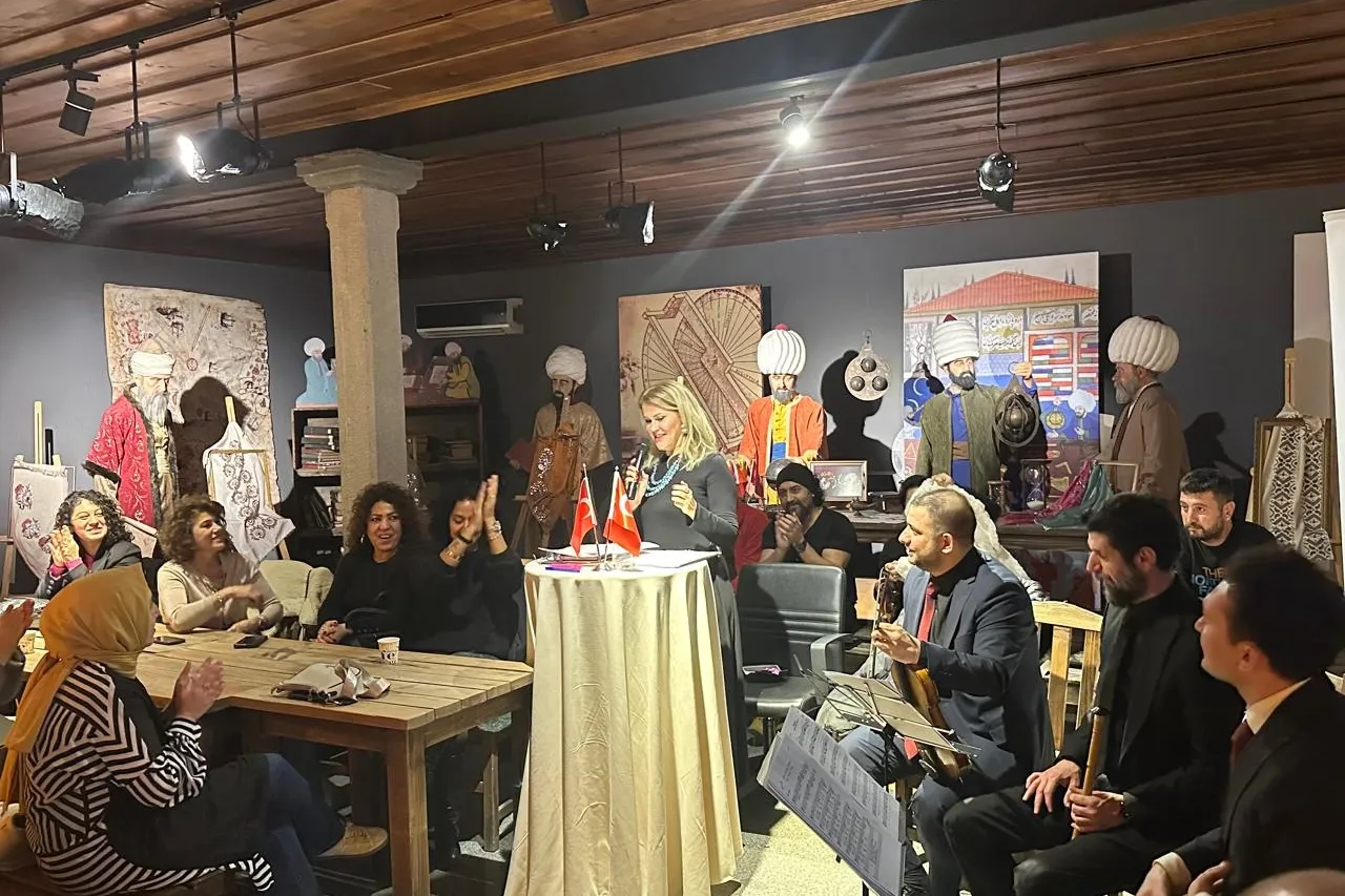 İzmir Öğretmen Akademilerİ