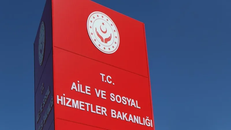 Aile ve Sosyal Hizmetler Bakanlığı’na 3 bin yeni personel alınacak