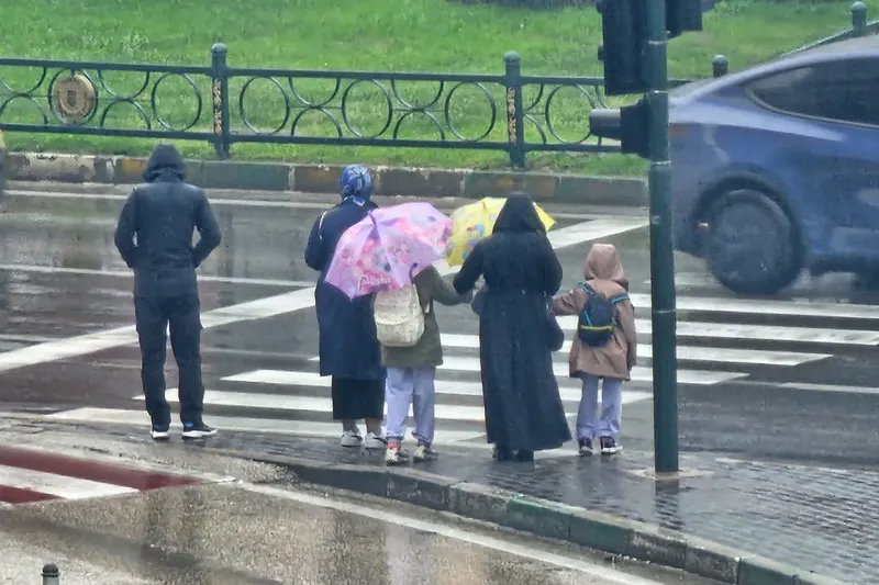 AKOM’dan İstanbul için hafta sonu soğuk hava ve sağanak uyarısı