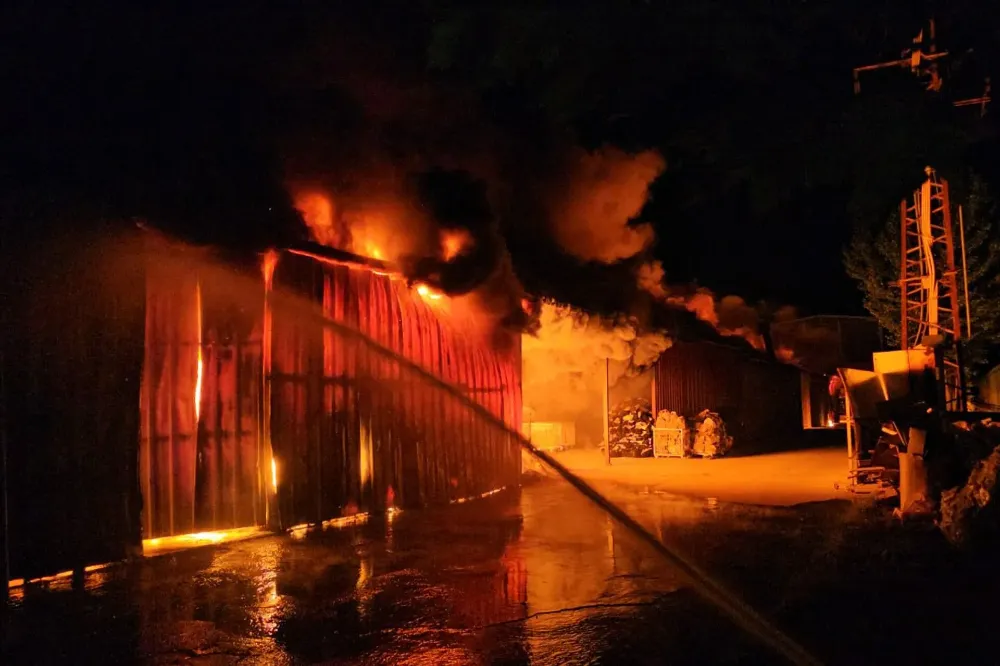 Çorum’da tekstil fabrikasında korkutan yangın! Son durum ne?