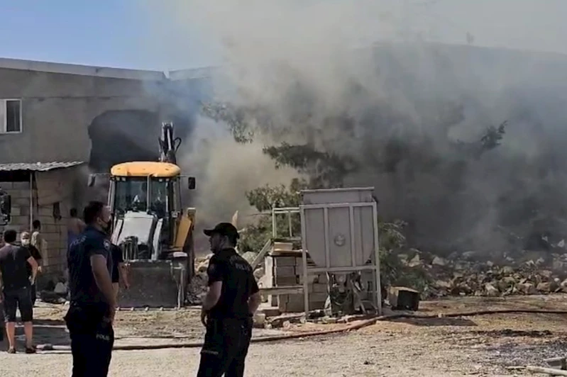 Mardin’de içecek deposunda yangın 